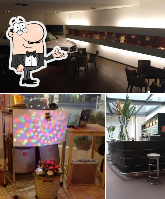 Siediti a un tavolo di Ben'z Café