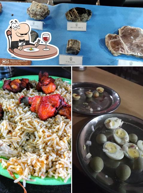 Food at Lazeez Foods