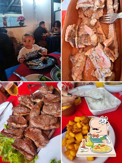 Comida em Restaurante Cascalho