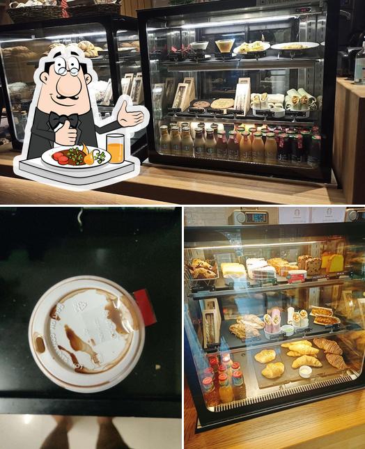 Meals at Starbucks