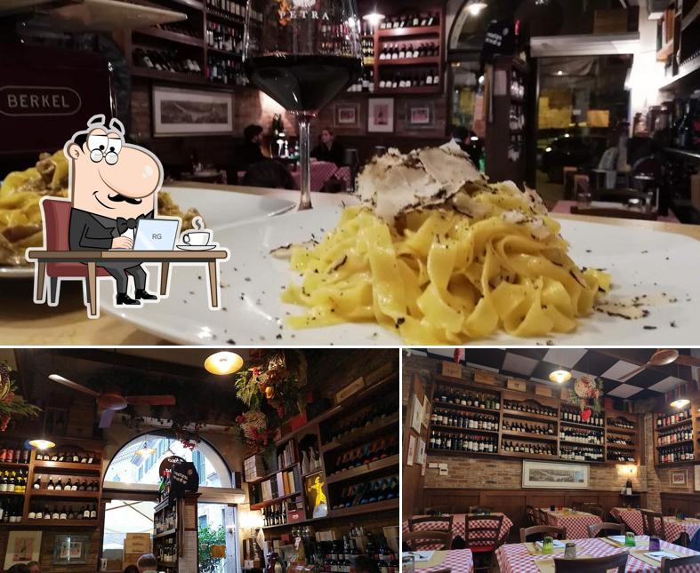 Siediti a un tavolo di Osteria dal Cavaliere