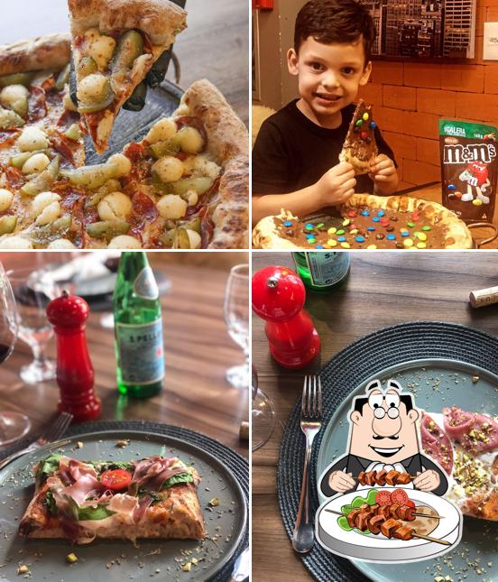 Comida em Pizzaria Cosmopolizza