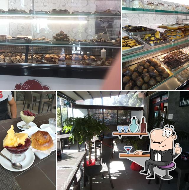 Siediti a un tavolo di Bar Ambasciatori