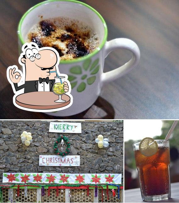 Cafe Cocoa Tree is distinguished by drink and exterior