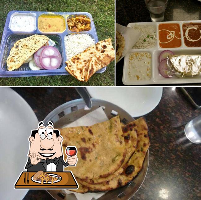 Order various variants of pizza