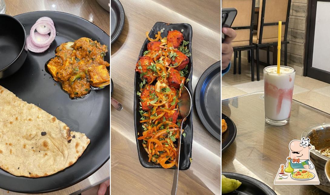 Food at Paape Da Dhaba