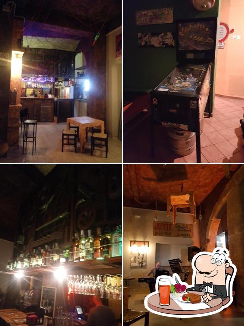 Guarda questa foto di Taverna Bukowski