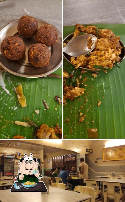 The image of food and interior at Pandian Hotel