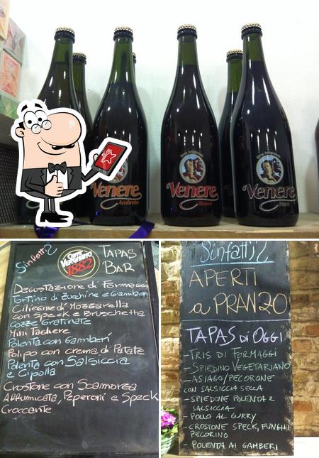 Ecco un'immagine di Sinfattis Tapas Bar Caffetteria