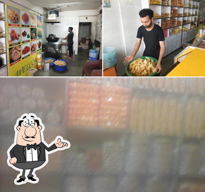 The interior of vaibhavi grhu udhyog Hot Chips
