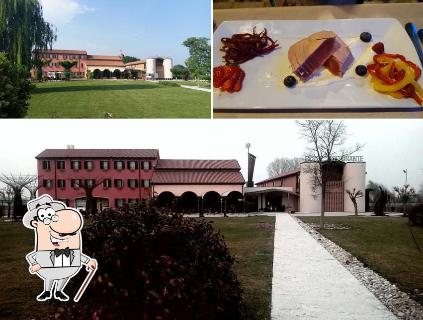 La esterno e cibo del ristorante