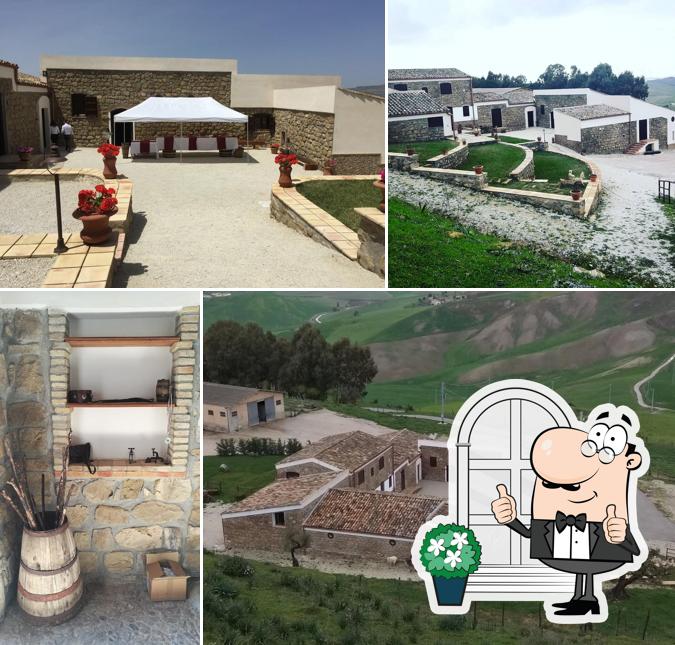 Gli esterni di Casale Casba Tenuta La Greca