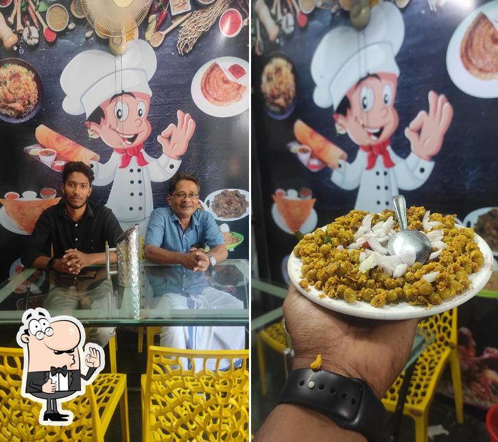 Look at this photo of Samsukkante Biriyanikkada