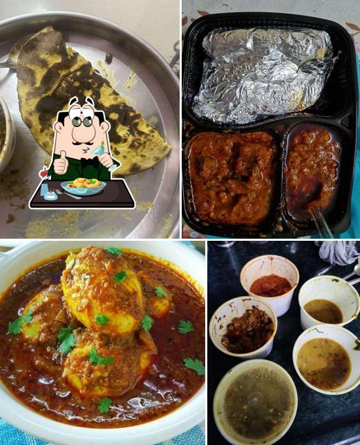 Food at Mehfil-e-Dawat