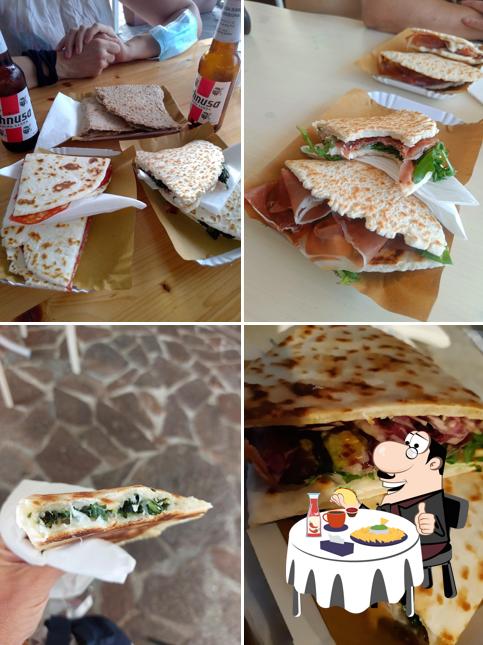 Piatto di formaggi al Piadineria dalla Ciurma