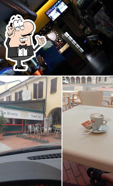 Gli interni di Caffe' Italia 33