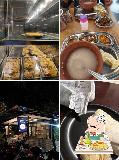 Food at Thaazhvaaram Resto Cafe