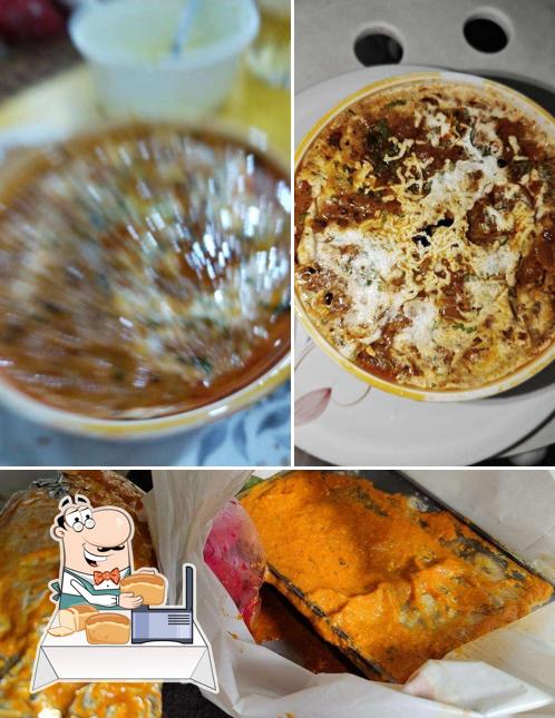 Garlic bread at Sadda Dhaba Restaurant