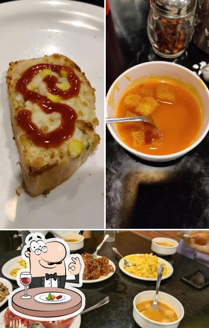 Food at The D Pizza
