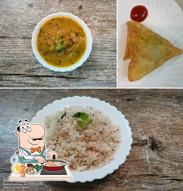 Fried rice at SIMRAN'S HOME KITCHEN (PURE VEG)