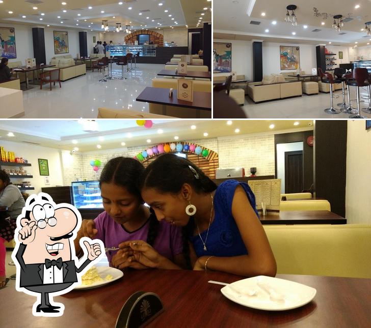 Check out how La Creme Bakery Cafe looks inside
