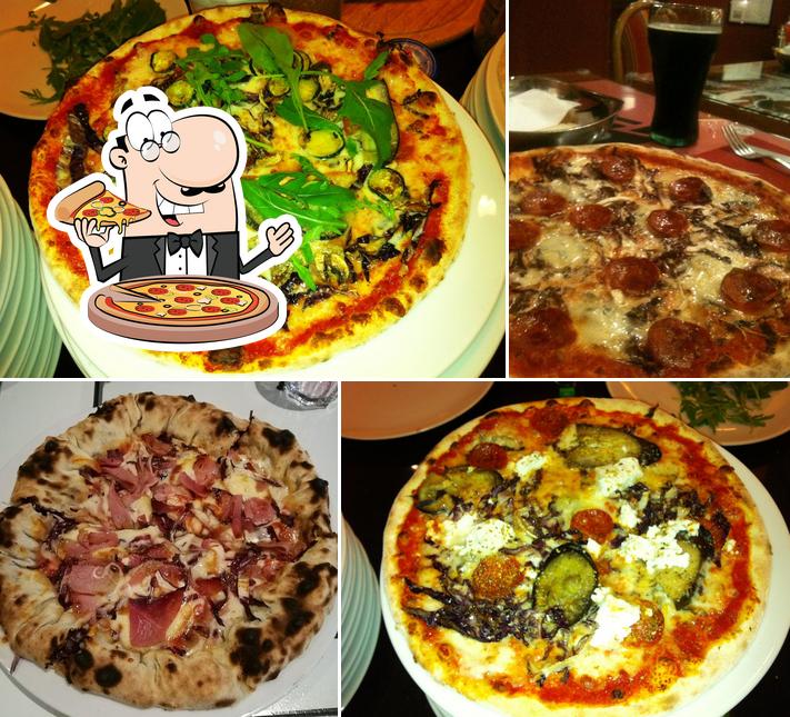 Scegli una pizza a Trattoria Pizzeria Ai Bastioni