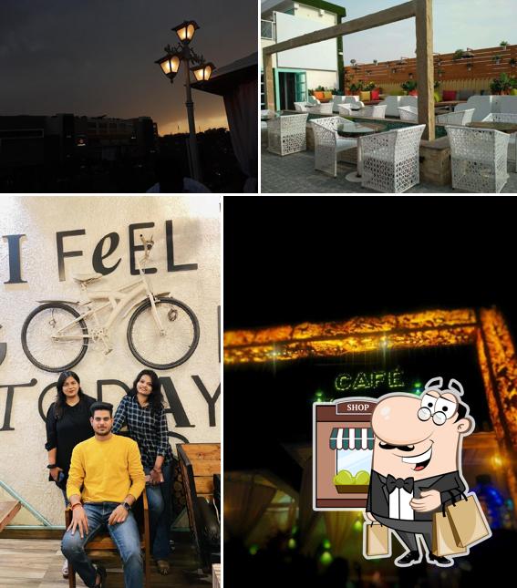 You can get some fresh air at the outside area of Cafe Lpk