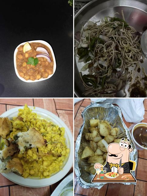 Food at Ganpati Chaat Bhandaar
