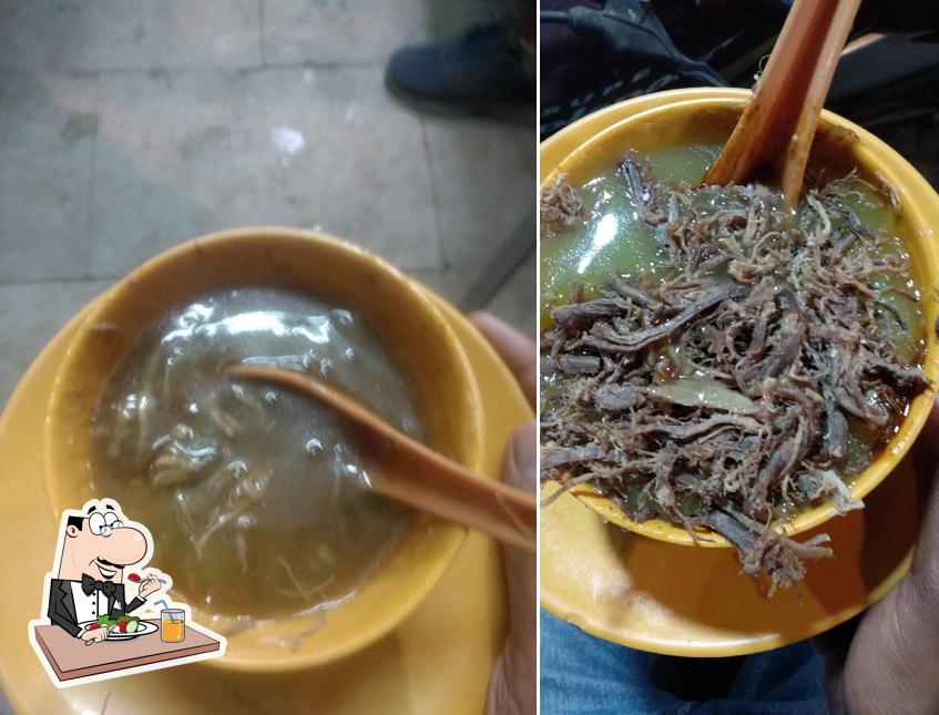 Meals at Qamar Bhai - Paya Soup Wale