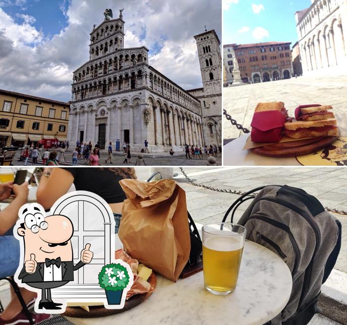 La esterno e cibo del ristorante