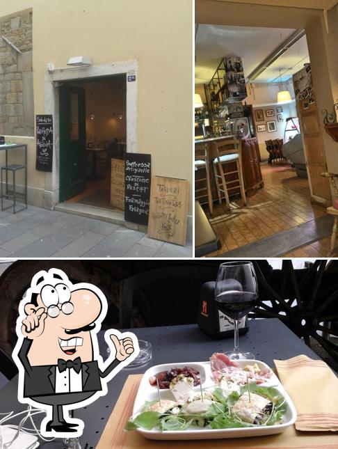 Gli interni di Degusteria Km 0 Trieste