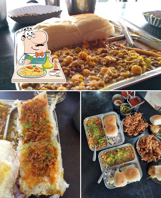 Meals at Thakare Hotel (Old)