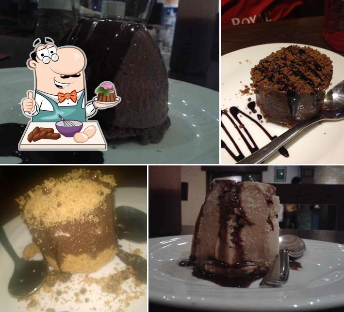 The Pasta Bar Veneto provides a variety of sweet dishes