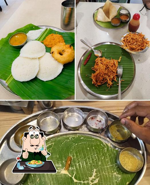 Meals at Hotel Aryaas Park