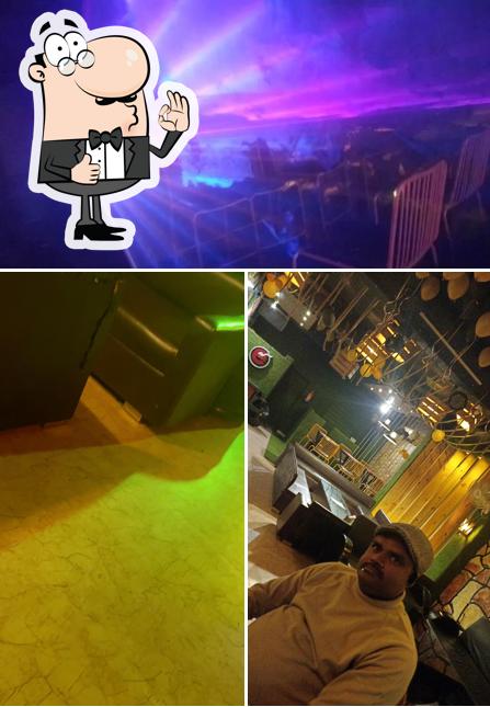 Look at the pic of Hide Out Cafe 2.O