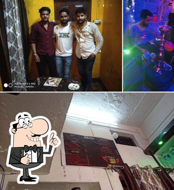 See this pic of My Hood Cafe