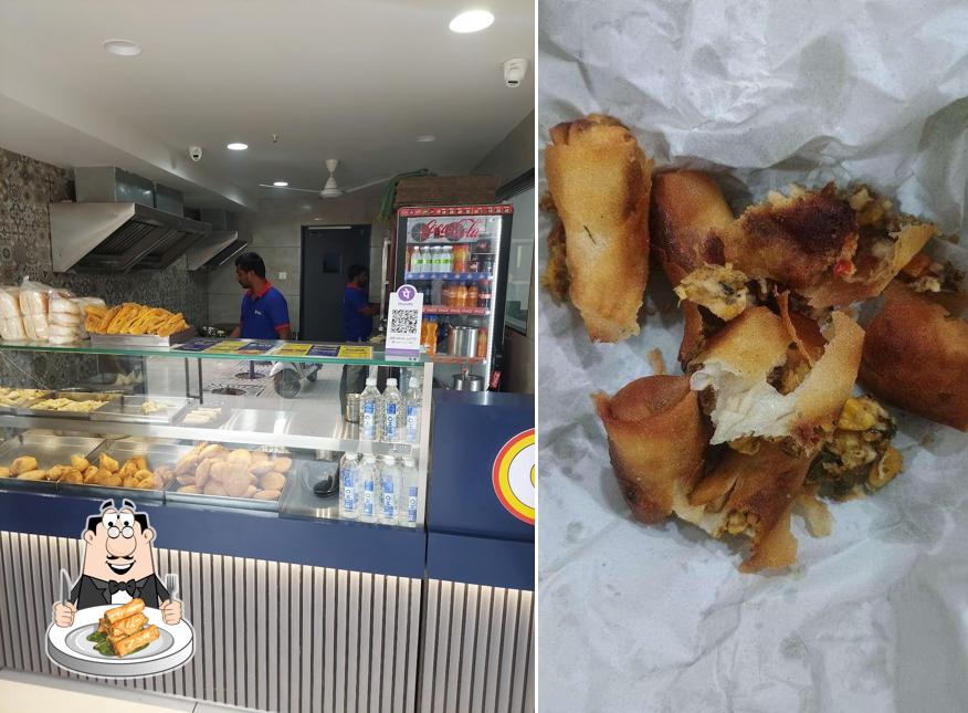Spring rolls at Gita Samosa Center