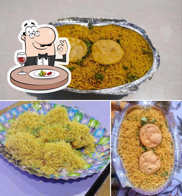 Take a look at the photo depicting food and interior at Jagdamba Bhelpuri & Sandwich House