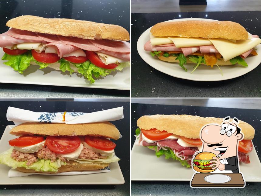 Prova un hamburger a Ghostbar