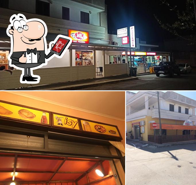 Tra le varie cose da Isy Bar - Pizzeria si possono trovare la esterno e cibo