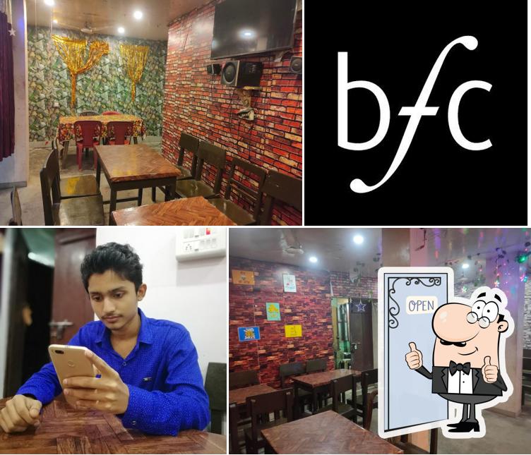 Bedi Food Court