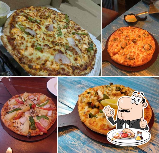 Tossin Pizza Hill Road Bandra Best Pizza in Mumbai