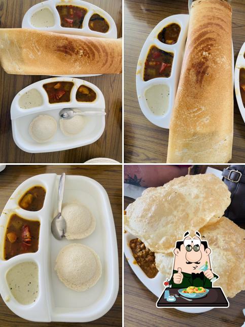 Food at Vitthal Kamat Pure Veg