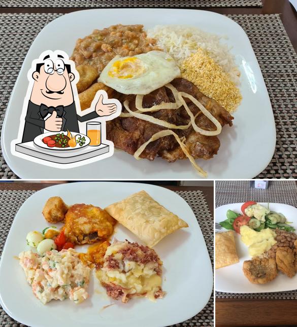 Comida em Restaurante Dona Maria’Ana