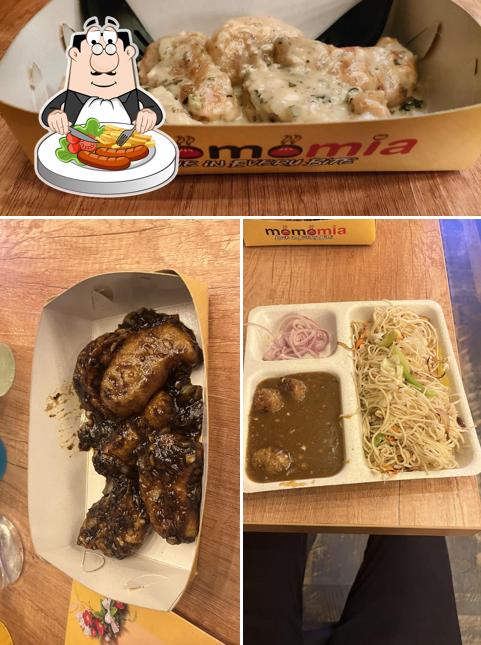 Food at MOMOMIA