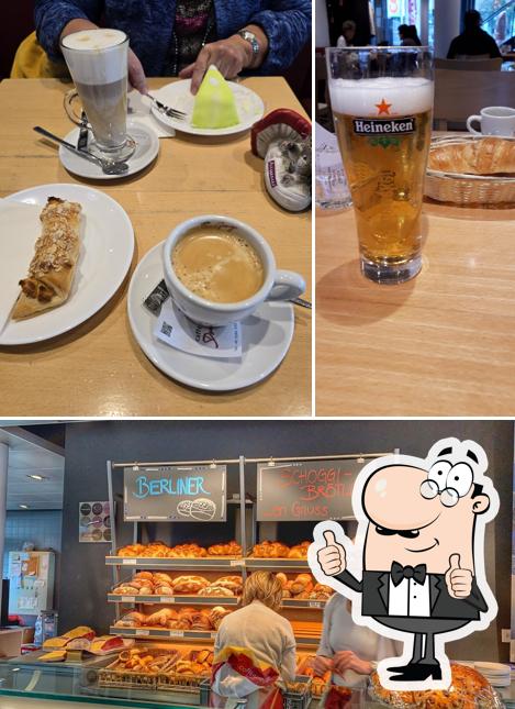 Vedi questa immagine di Bäckerei Konditorei Confiserie Café Alexanders