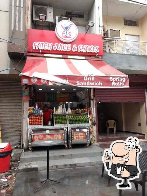 Here's a picture of Fateh Juice & Shakes