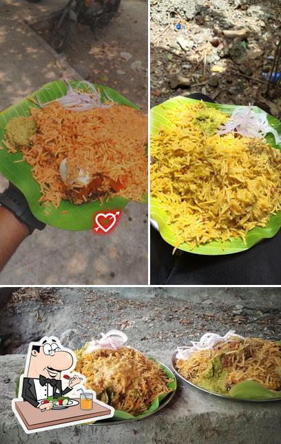 Food at A1 Biriyani Stall