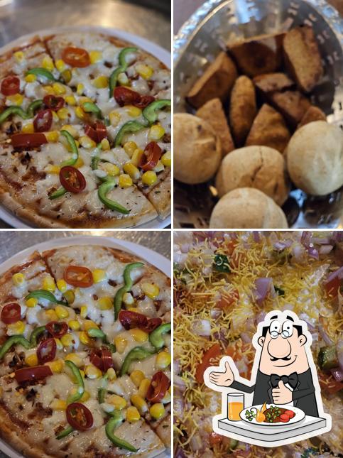 Food at GIRIRAJ DALBATI & FASTFOOD
