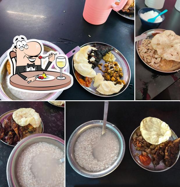 Food at SINAN KANJI STALL